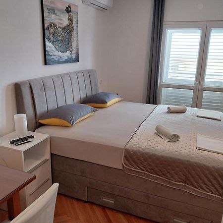 Apartments Rose Loboja ماكارسكا المظهر الخارجي الصورة