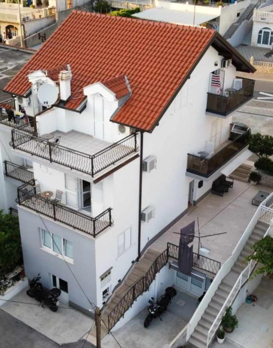 Apartments Rose Loboja ماكارسكا المظهر الخارجي الصورة